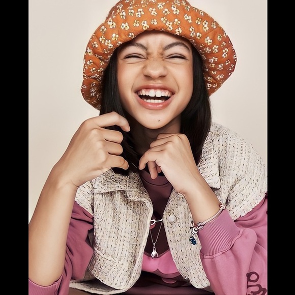 Meet your Posher, Skyler Marie - Picture 10 of 16